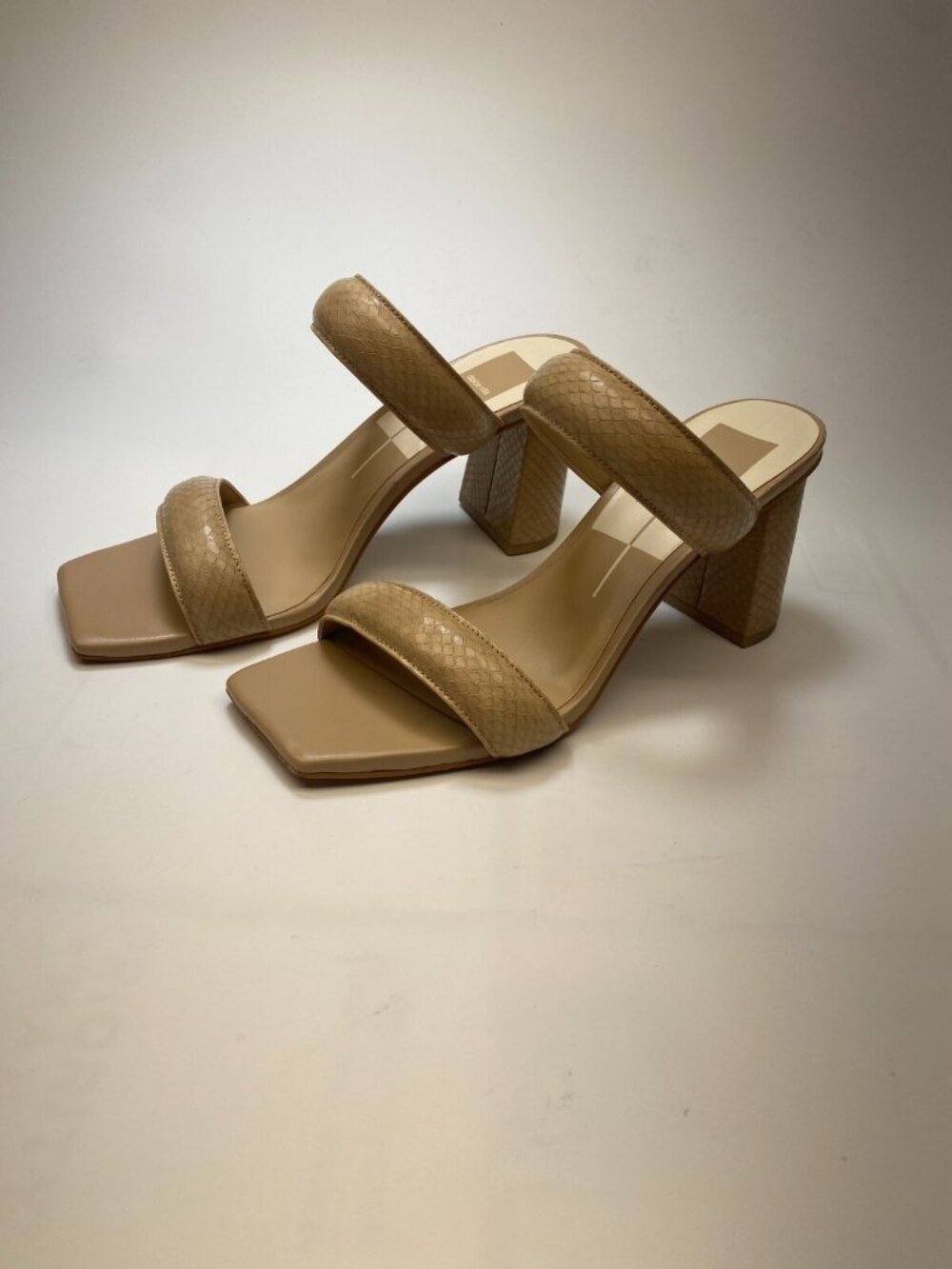 Dolce Vita Womens Taupe Embossed Print Pascoe Strap Sandal Sz 10